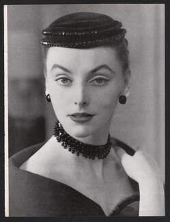 Christian Dior 1953 Petit chapeau, Jais, Photo Henry Clarke