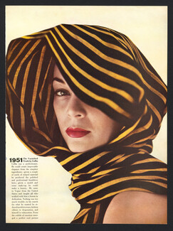Clifford Coffin 1966 Vogue Beauty Hommage to 1950's Fashion Photography