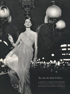 Christian Dior 1957 Robe mousseline de Véron, Ligne Sirène, Lustres de Paris, Photo William Klein