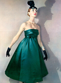 Givenchy 1956 Robe de dîner en Satin Vert, Strapless Dress, Scémama