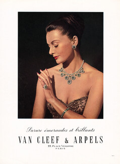 Van Cleef & Arpels 1953 Parure Emeraudes et Brillants, Photo A. Thévenet