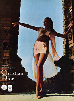 Christian Dior (Lingerie) 1968 Photo Gerst Rothan, Girdle, Brassiere