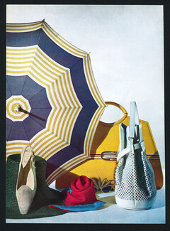 La panoplie des gaies vacances, 1963 - Védrenne, Christian Dior (Sandale), Anquetil, Lanvin (Hat), Sol Amor, Henry a la Pensée, Durer (Bag)