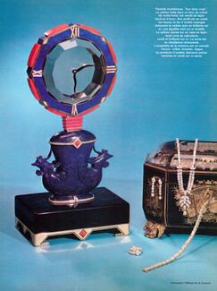Cartier — Joailliers de l'objet d'art 1980 Pendules Mystérieuses et Parures, Art Déco, Photo J-P. Trosset