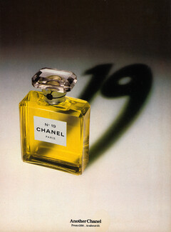 Chanel (Perfumes) 1977 Numéro 19