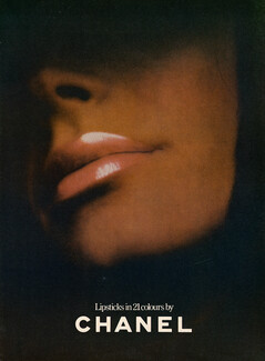 Chanel (Cosmetics) 1971 Lipsticks in 21 colours