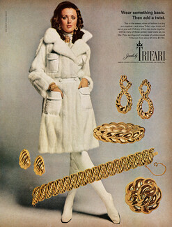 Trifari (Jewels) 1968 Golden Rope