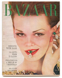 Harper's Bazaar December 1961 Givenchy, Fashion Jewels, Photo Richard Avedon