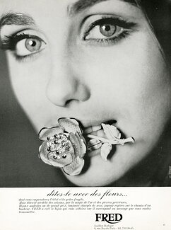 Fred 1966 Flower clip