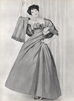 Christian Dior 1958 Photo Seeberger, Faille de Soie Rouge Abraham