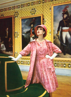 Christian Dior 1959 Robe et Manteau en Soie Imprimée, Versailles, Photo Pottier