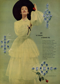 De Beers 1951 Diamond Clips