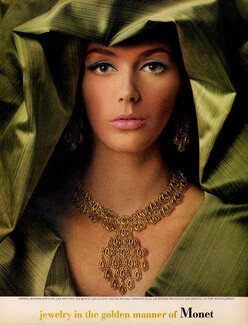 Monet (Jewels) 1967 Necklace
