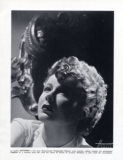 Antonio (Hairstyle) 1941 Miss Françoise Fleury, Photo Harcourt