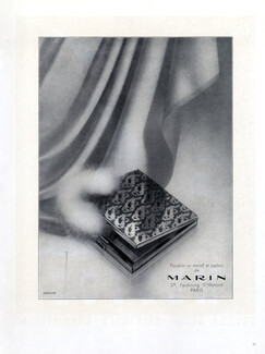 Marin (Goldsmith) 1945 Powder Compact, Poudrier en Or et Saphirs