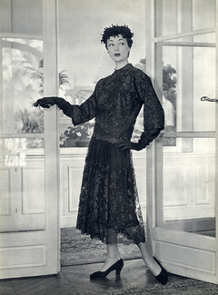 Balenciaga (Couture) 1951