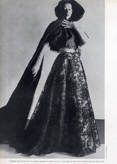 Pierre Balmain 1951 Evening Gown, Photo P.de Harambure