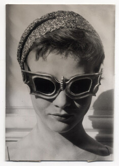Schiaparelli 1953 Butterfly Sunglasses, Original Photo Press