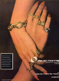 A quick glance at the flamboyant gems of David Morris' new creations -  theeyeofjewelry.com