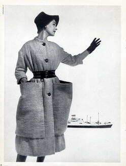 Schiaparelli 1952 Photo Georges Saad, Coat with wide Pockets