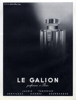 Le Galion (Perfumes) 1952 Sortilège, Photo Laure Albin Guillot