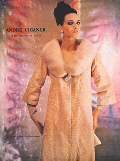 André Ciganer (Fur Clothing) 1967 Van Cleef & Arpels, Photo Jean Michalon