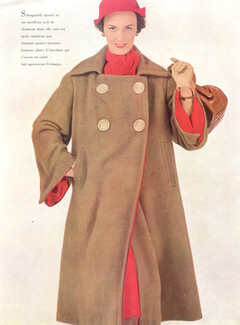 Schiaparelli (Couture) 1950 Coat in Camel Wood, Photo Pottier