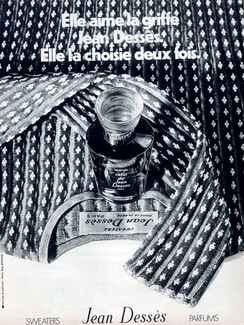 Jean Dessès (Perfumes) 1971 Label ribbon, Sweaters, Photo Oleg Botkine