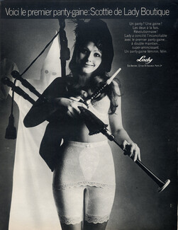 Lady (Lingerie) 1969 Ets Bernier, Pantie Girdle, Bra, Scottie de Lady Bagpipe Player