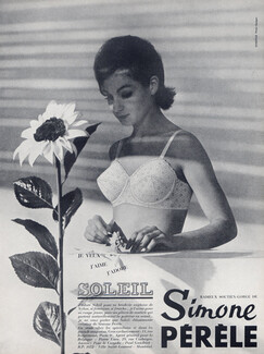 Simone Pérèle (Lingerie) 1962 Soleil Bra, Photo J.L Guégan