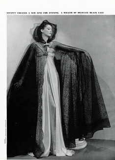 Madeleine Vionnet 1937 Photo Man Ray, Evening cape Lace