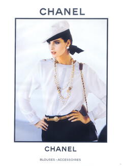 Chanel 1982 Béret, Blouse, Jewels, Handbag