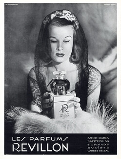 Revillon (Perfumes) 1938 Photo Agneta Fischer