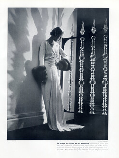 Lucile Paray (Couture) 1935 Mrs Paul Cartier, evening gown, Photo Boris Lipnitzki