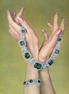 Harry Winston 1961 Necklace, Bracelet Emerald