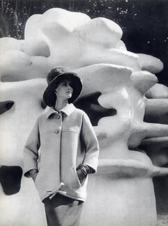 Yves Saint-Laurent 1962 Sculpture André Bloc, Photo Philippe Pottier, Ducharne, 3 pages