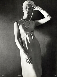 Nina Ricci 1962 Robe souple, Staron, Gants Hermès, Photo Pottier