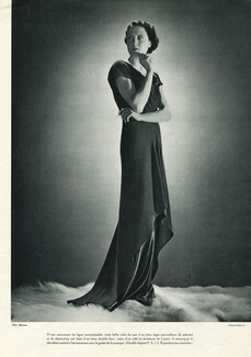 Schiaparelli 1934 Evening Gown Satin, Photo Harry Meerson