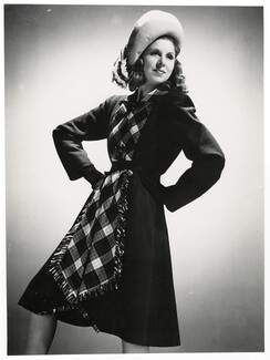 Jean Patou 1945 Service Photographique du Ministère de l'Information, Services Etrangers, Original Fashion Photography