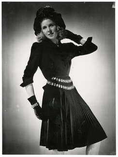 Jean Patou 1945 Service Photographique du Ministère de l'Information, Services Etrangers, Original Fashion Photography