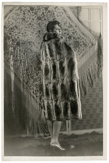 Emile Bechoff 1930 Chinchilla Fur Coat, Original Fashion Photograph Manuel Frères