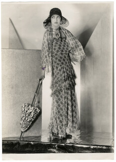 Frank Davis (Photographer) 1930s Original Photo for Marshalls & Snelgrove with Doris Cooper (model)