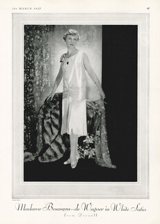 Drecoll 1927 Mrs Besançon de Wagner, white satin, Dinner Dress, Photo Demeyer