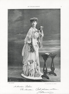 Babani (Couture) 1905 Melle Marconnier, Iris flowers embroidery, Japanese Dress Kimono, Photo Reutlinger