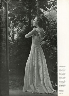 Germaine Lecomte 1939 Flower Embroidery, Summer Dress, Photo Georges Saad