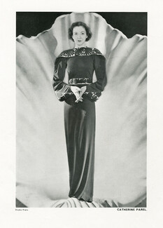 Catherine Parel 1937 Violet silk Evening Gown, Ducharne, Photo Studio Franz