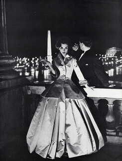 Christian Dior 1954 Evening Dress, Place De La Concorde