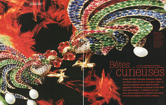 Chanel (Jewels) 1979 Bestiaire Animal Clip, "Combat de Coq" Broche, émeraude, rubis, saphir, perles d'eau