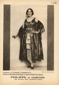 Philippe et Gaston 1927 Robe du soir en dentelle noire, taffetas changeant rose, Comtesse Fabbricotti, Portrait
