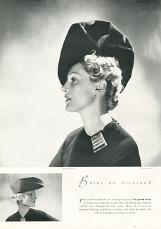 Schiaparelli (Hat) 1937 Béret et tricorne en feutre noir, Photo Boris Lipnitzki